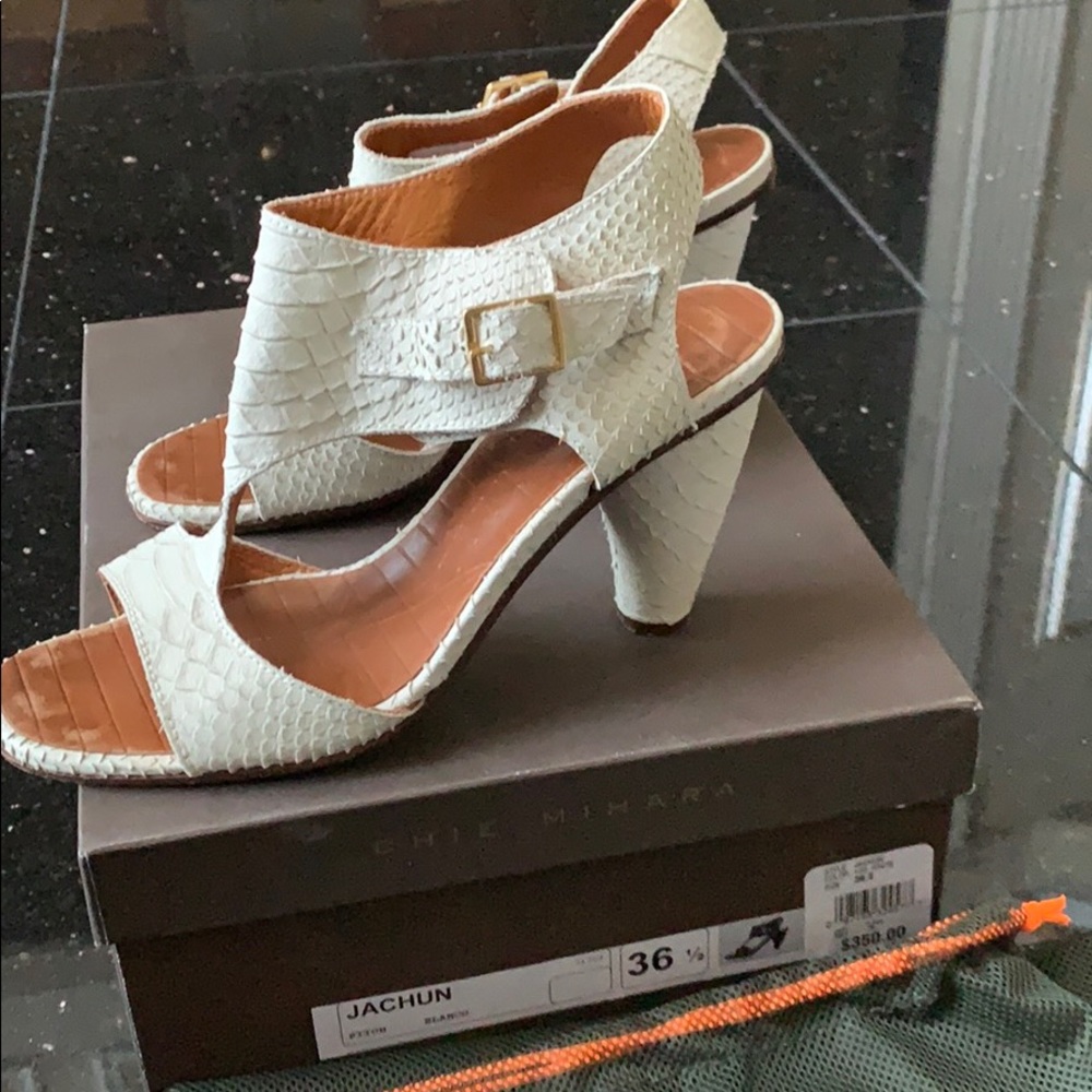 Leather sandals